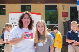 Joanna Fitzgerald, director of the von Arx Wildlife Hospital, with The Village School of Naples student, Kea Shindle.